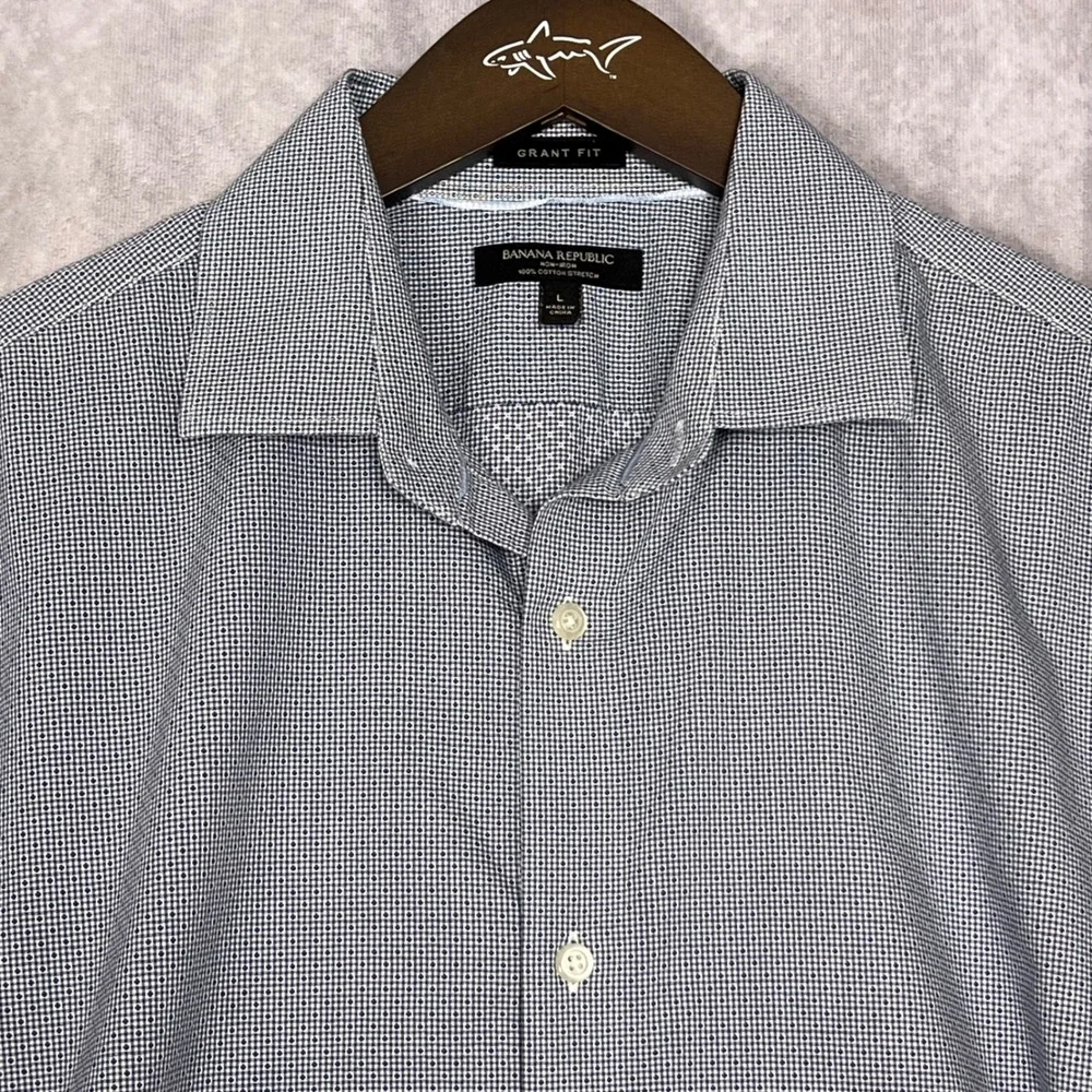 Banana Republic Button Down Mens Large Blue Grant Fit Non-Iron Stretch Geometric